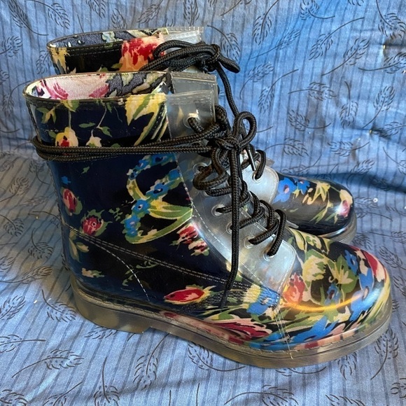 Sugar lace up vinyl floral combat boots 6 - Picture 1 of 8